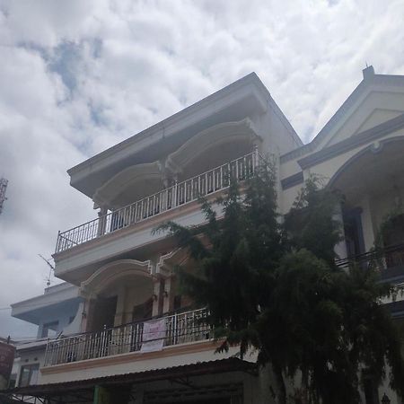 Villa Al Barokah Syariah Family Mitra Reddoorz Near Sarangan Lake Ngoại thất bức ảnh