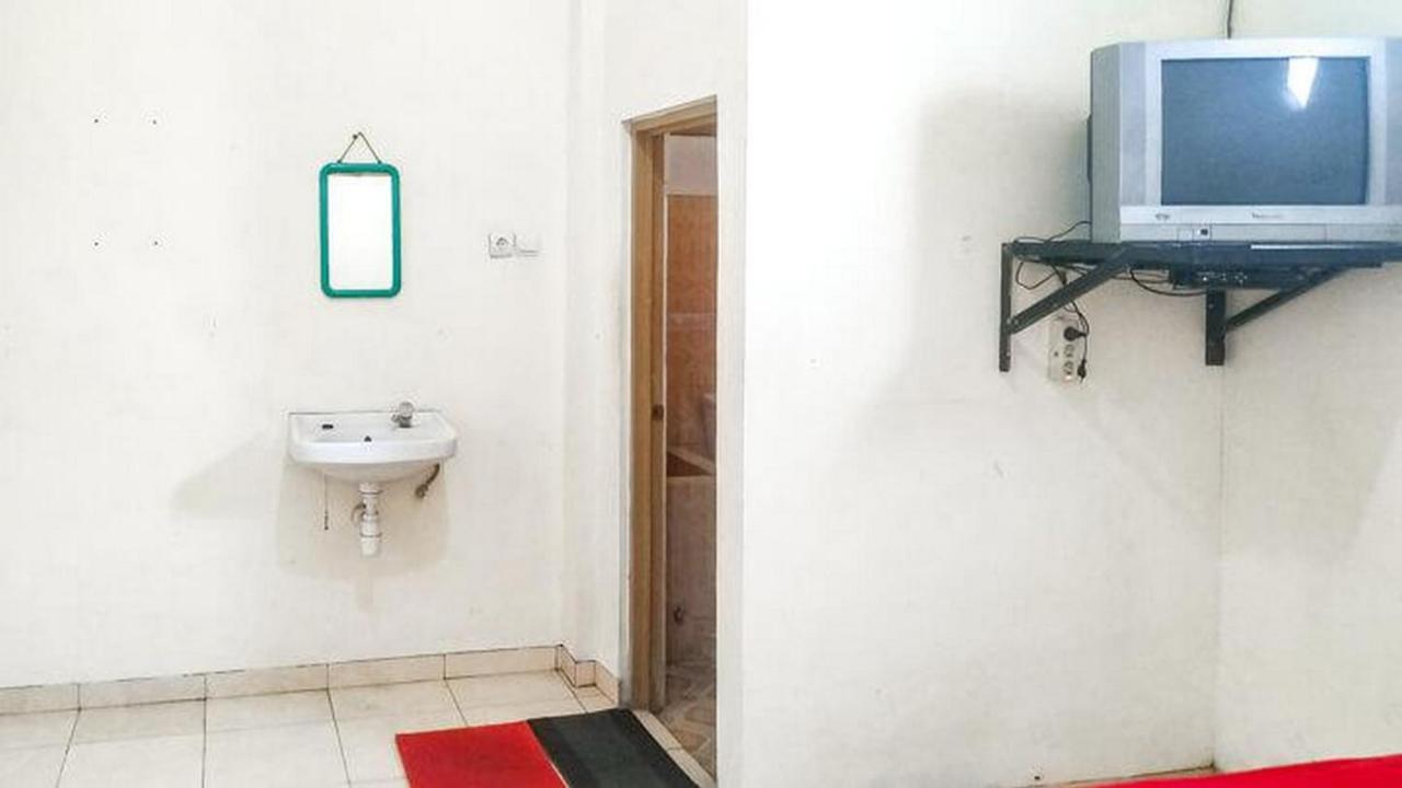 Villa Al Barokah Syariah Family Mitra Reddoorz Near Sarangan Lake Ngoại thất bức ảnh